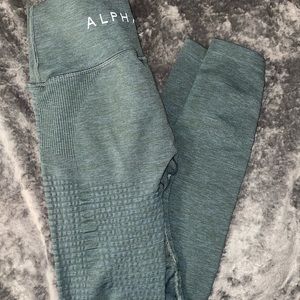 Alphalete aero leggings